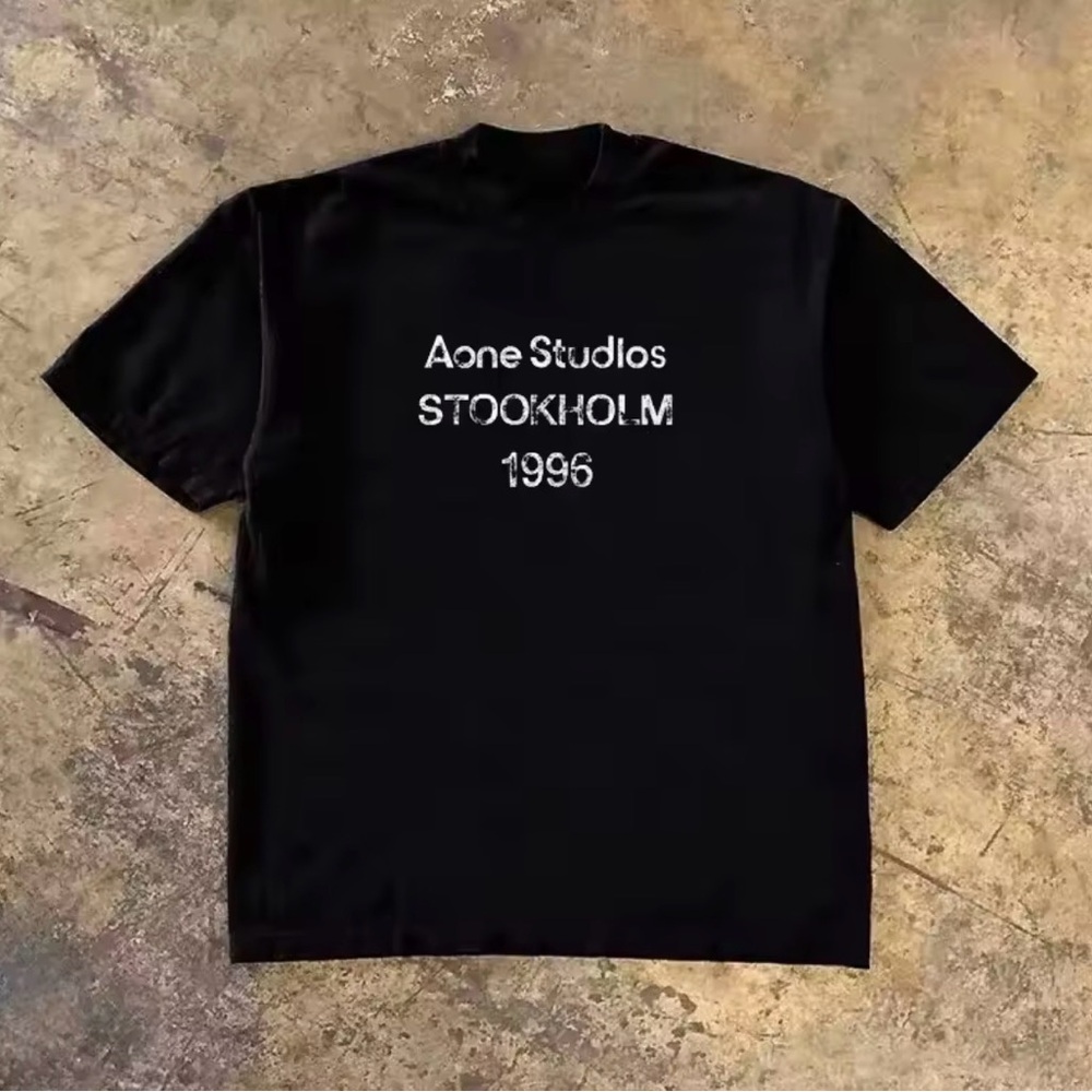 Black/White Graphic Tee